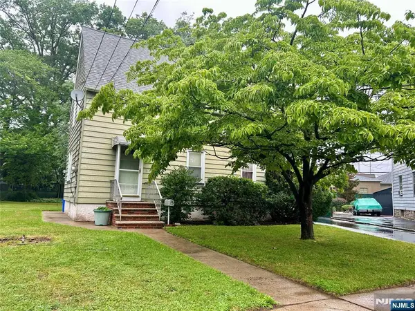 15 Willow Street, Garfield, NJ 07026