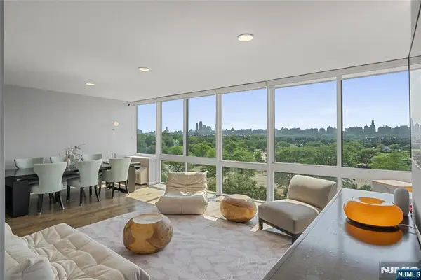 618 Hudson Park, Edgewater, NJ 07020