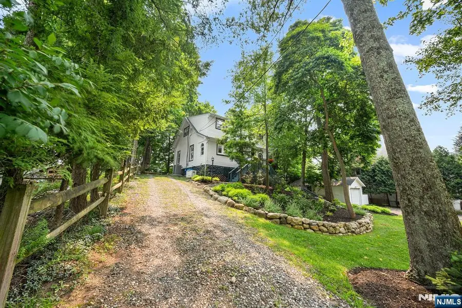 40 W Oak Street, Ramsey, NJ 07446 - #3