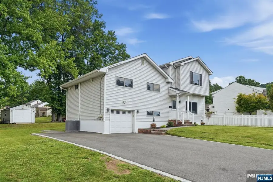 21 John Place, Cedar Grove, NJ 07009 - #3