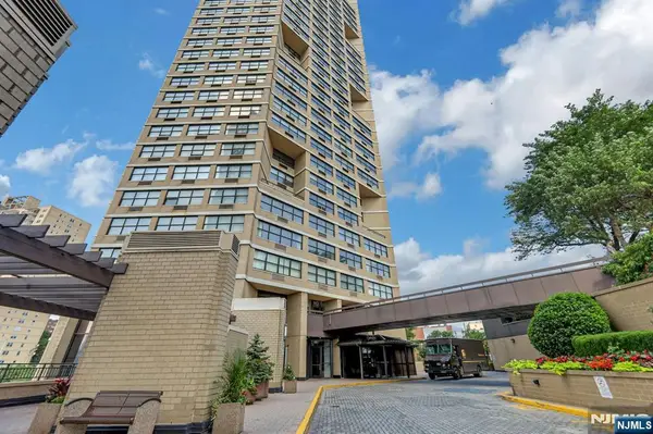 7000 Boulevard East 39G, Guttenberg, NJ 07093