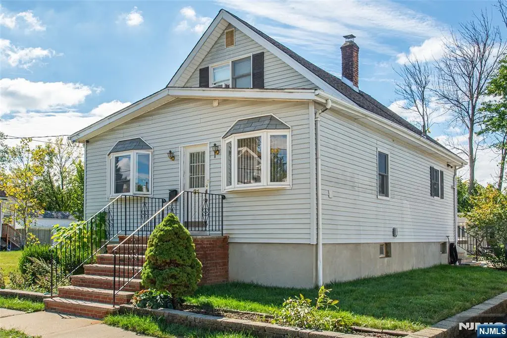 31 Zeliff Avenue, Little Falls, NJ 07424 - #1