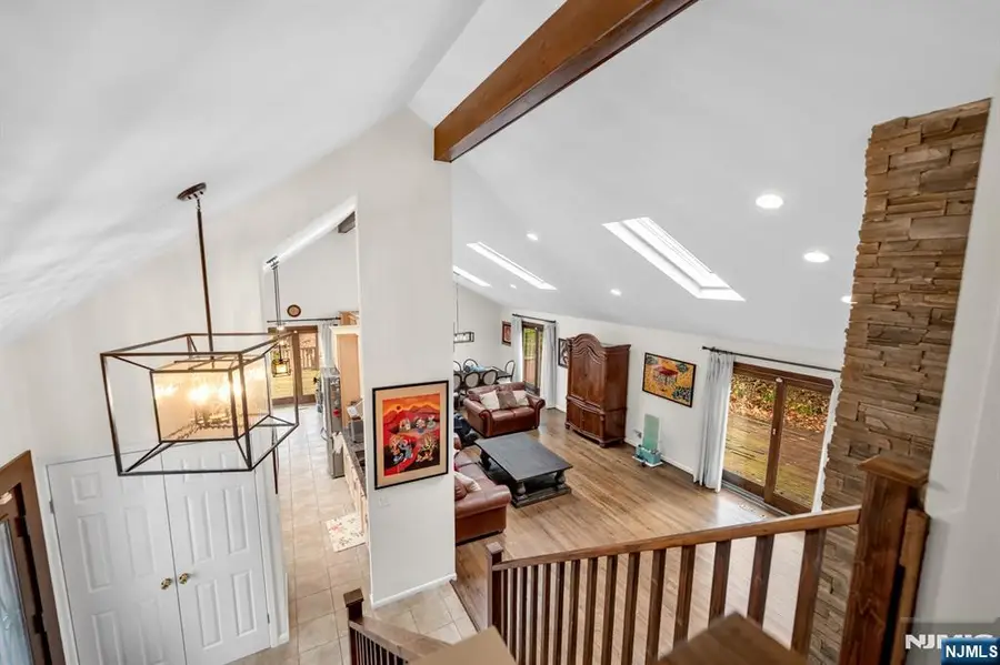 37 Berkshire Road, Woodcliff Lake, NJ 07677 - #3