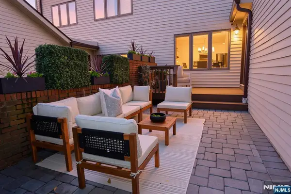 89 Fisher Road, Mahwah, NJ 07430