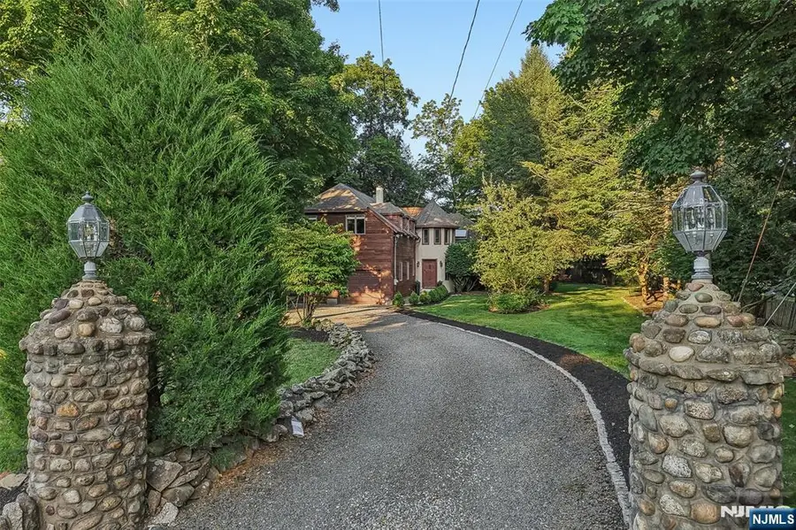 310 Cedar Lane, River Vale, NJ 07675 - #2