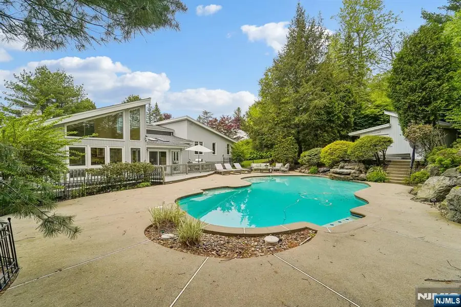 8 Union Hill Road, Denville, NJ 07834 - #2