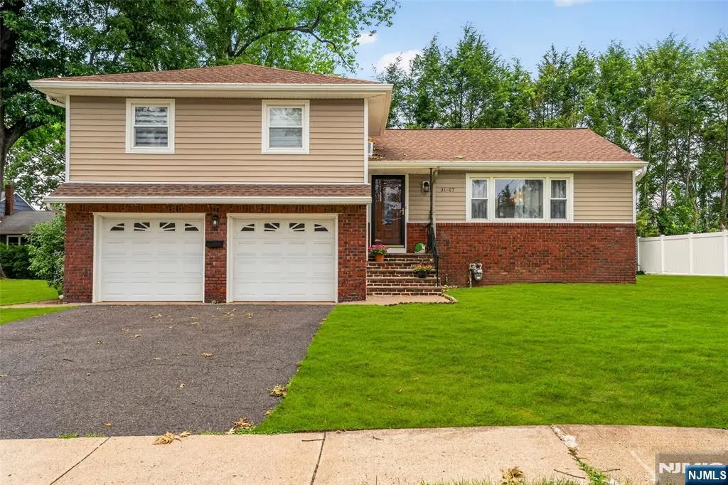 31-07 Garfield Place, Fair Lawn, NJ 07410 - #1