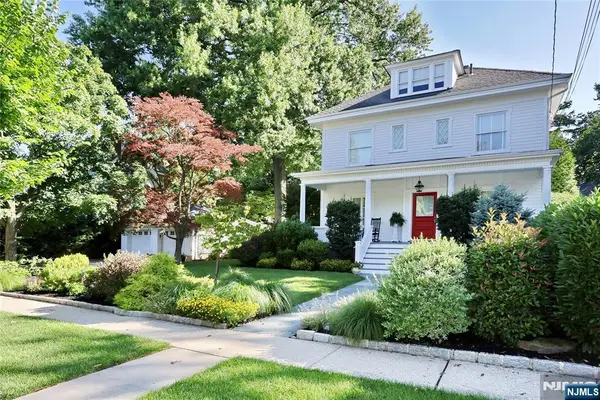 339 Highwood Avenue, Leonia, NJ 07605