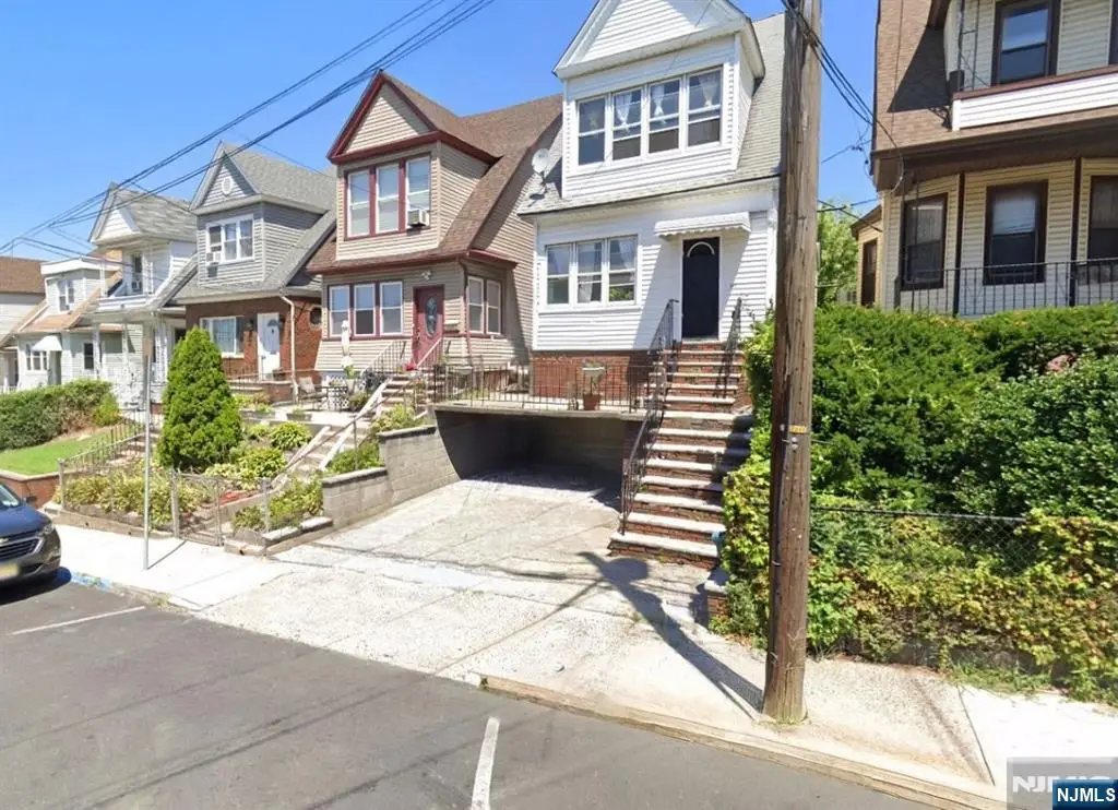 140 Beach Street, Jersey City, NJ 07307 - #1