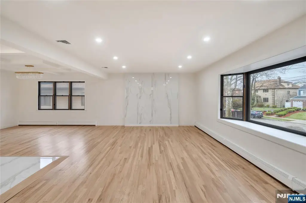 468 Morse Avenue, Ridgefield, NJ 07657 - #1