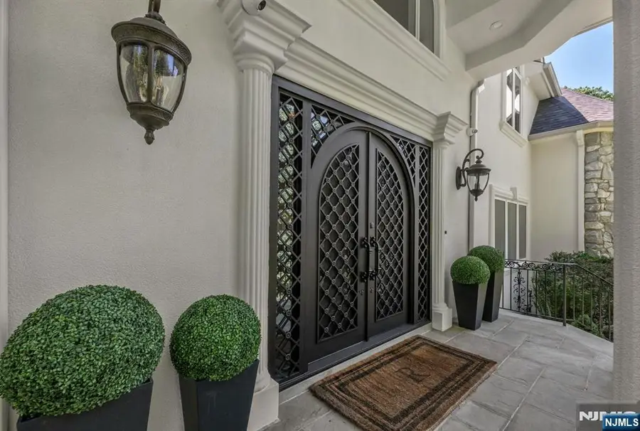 16 Ware Road, Upper Saddle River, NJ 07458 - #2