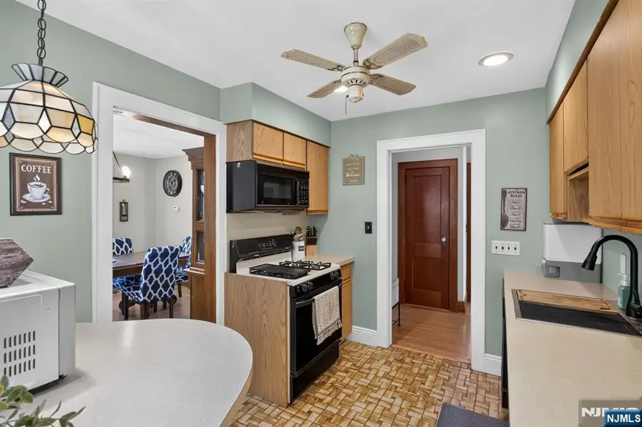 1 Westview Avenue, Roseland, NJ 07068 - #3