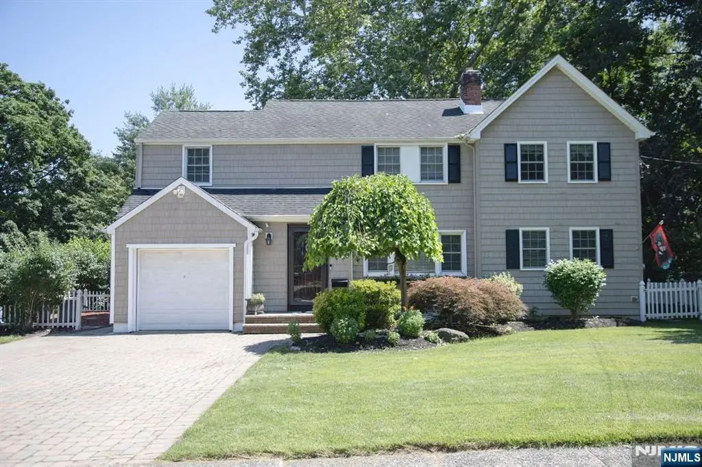 22 Warren Road, Fair Lawn, NJ 07410 - #1
