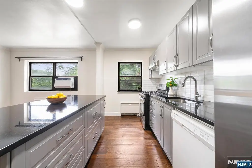 410 Park Place 4B, Fort Lee, NJ 07024 - #1