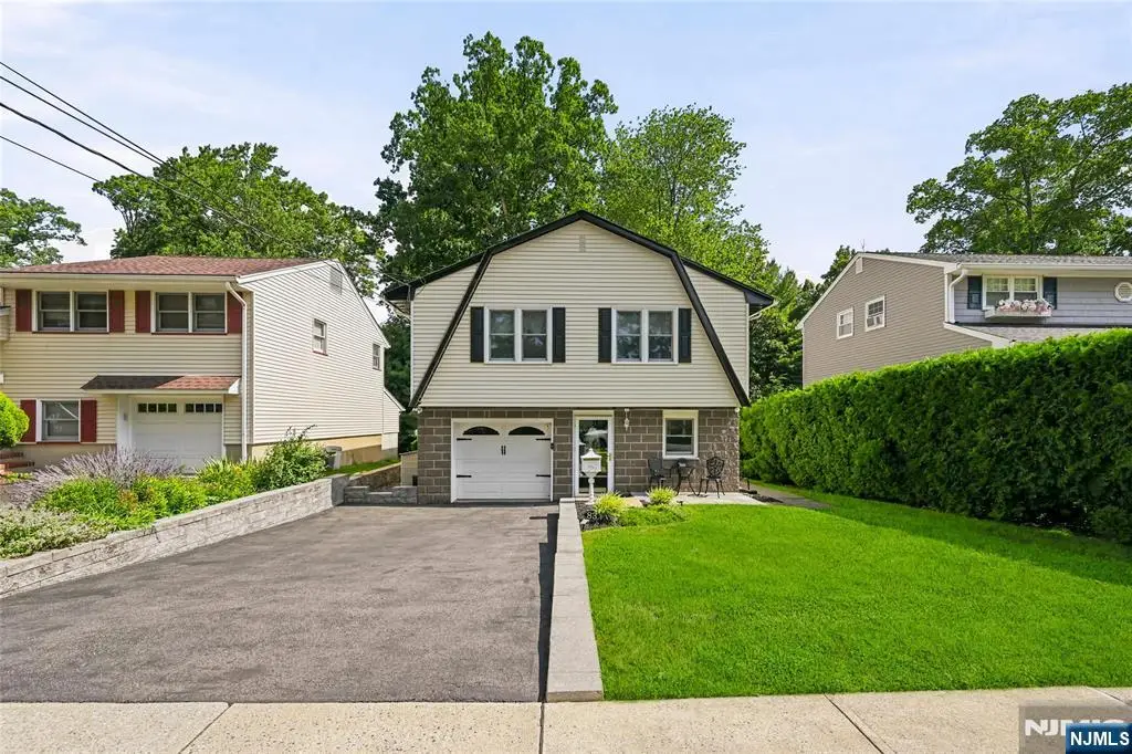 83 Moore Avenue, Waldwick, NJ 07463 - #1