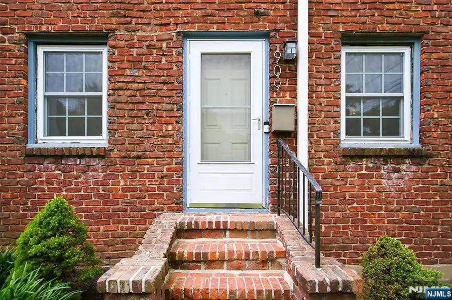 909 River Road 1, Teaneck, NJ 07666 - #2