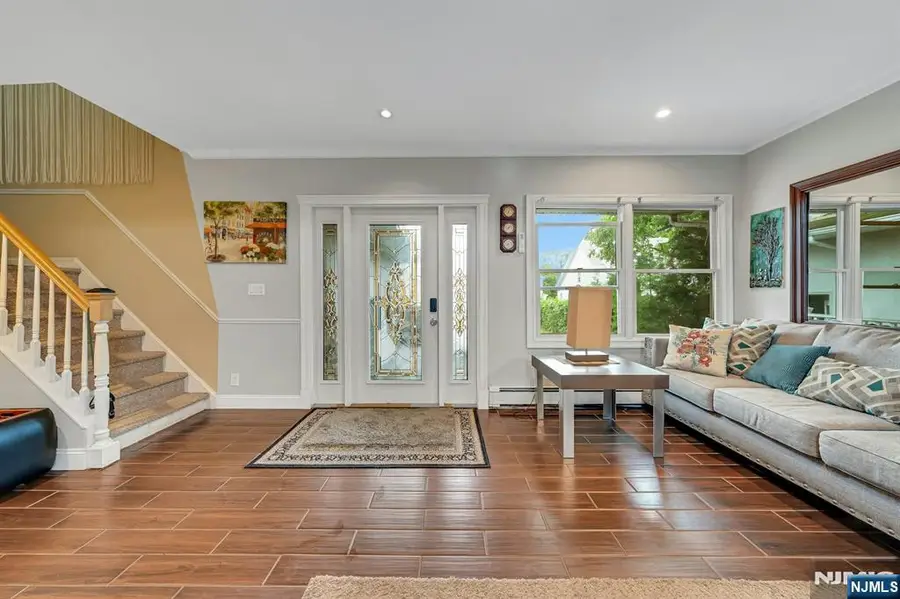 444 Riverside Avenue, Lyndhurst, NJ 07071 - #3