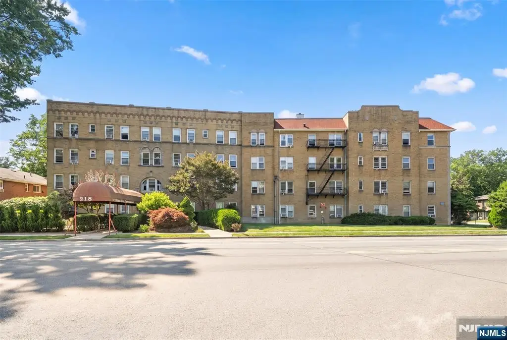 218 Broad Avenue 3C, Leonia, NJ 07605 - #1