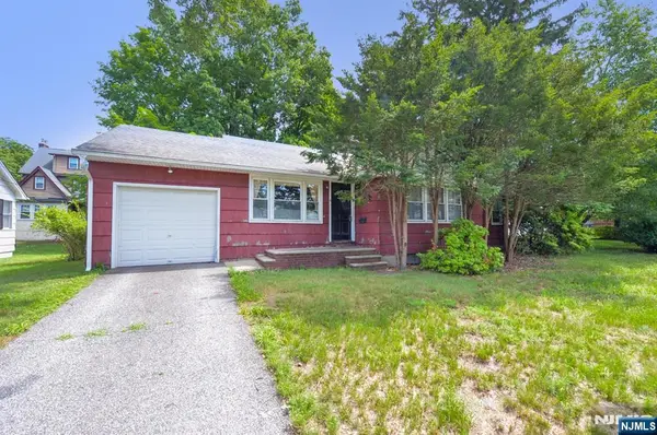 6 Central Avenue, Demarest, NJ 07627