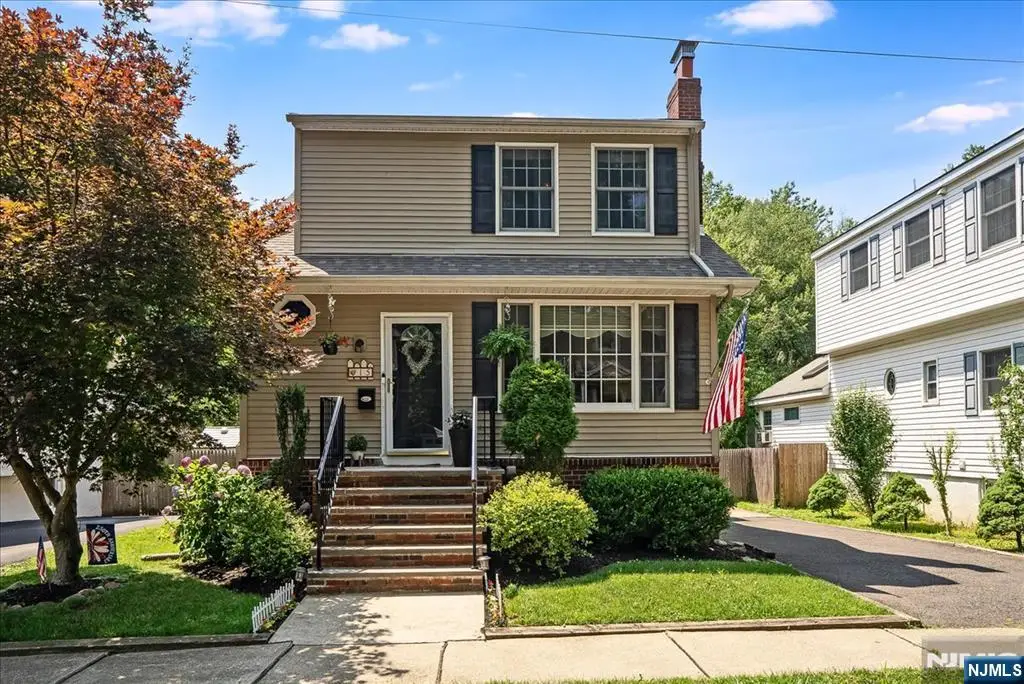 15 Oak Street, Hillsdale, NJ 07642 - #1