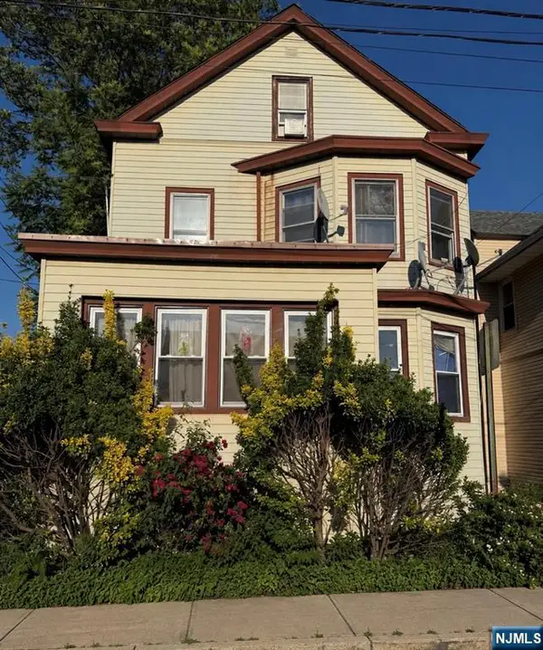609 30th Street, Paterson, NJ 07513