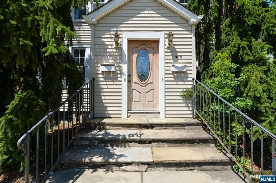 209 Merritt Avenue, Bergenfield, NJ 07621 - #3
