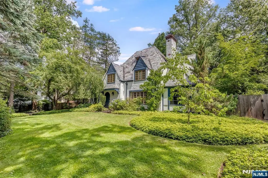 285 Linden Avenue, Glen Ridge, NJ 07028 - #1