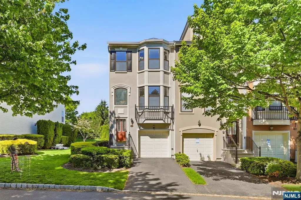 419 Hartford Drive 4020, Nutley, NJ 07110 - #1