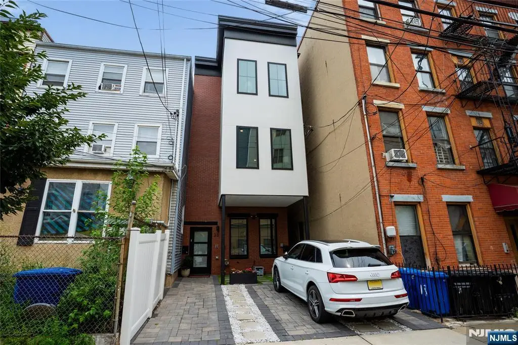 20 Westervelt Place 2, Jersey City, NJ 07304 - #1