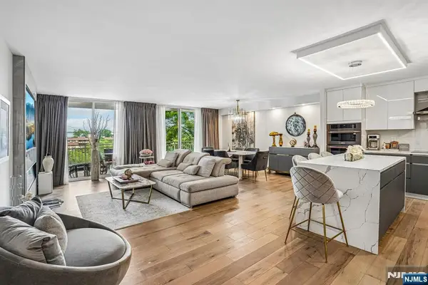 1055 River Road 408, Edgewater, NJ 07020
