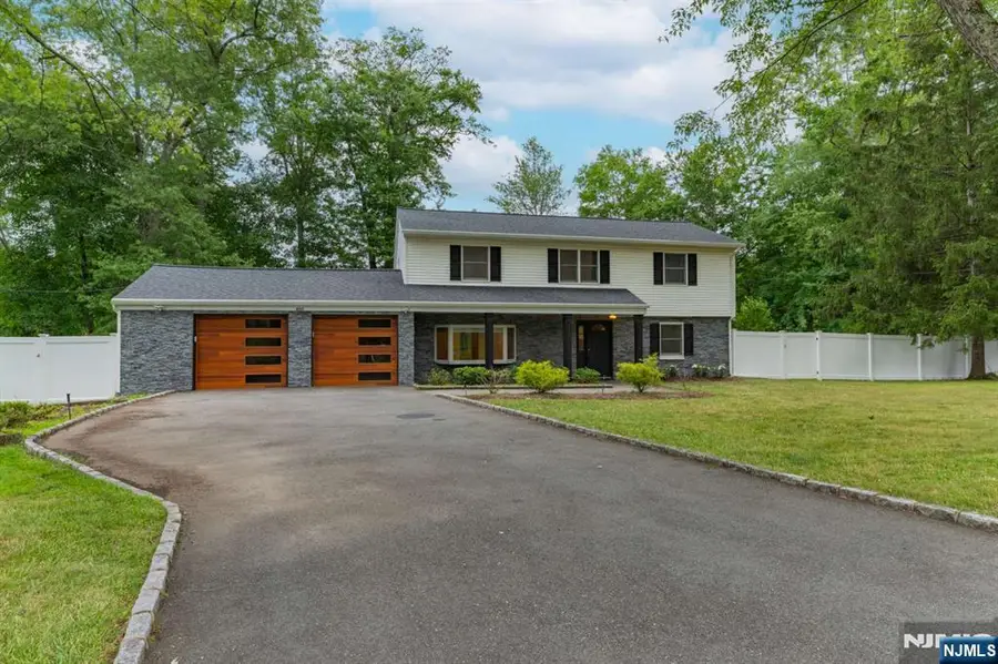800 Winding Way, River Vale, NJ 07675 - #3