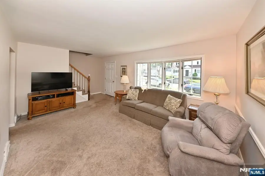 14-01 Floral Avenue, Fair Lawn, NJ 07410 - #3