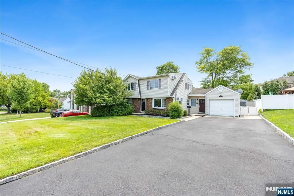 182 Coombs Drive, Paramus, NJ 07652 - #1