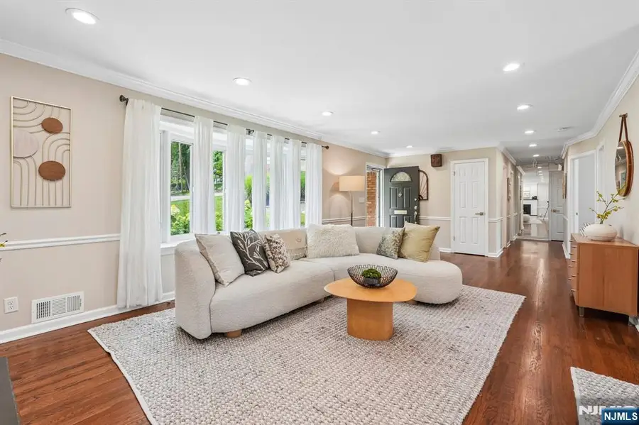 1625 Nottingham Way, Mountainside, NJ 07092 - #3