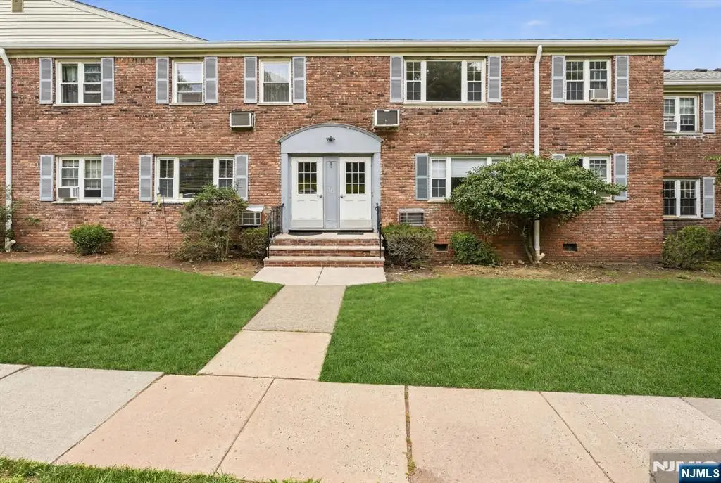 16 Wedgewood Drive 24, Verona, NJ 07044 - #1
