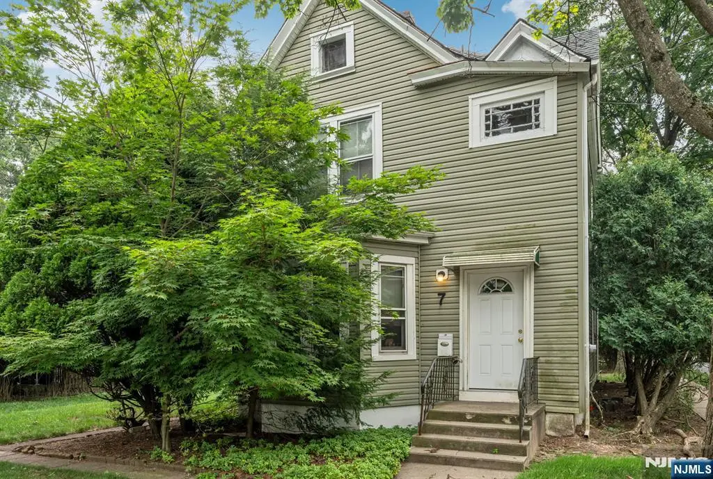 7 Hardenburgh Avenue, Demarest, NJ 07627 - #1