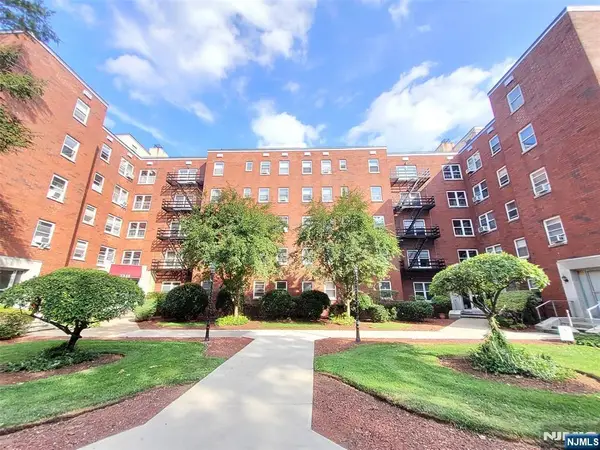 2330 Linwood Avenue 2D, Fort Lee, NJ 07024