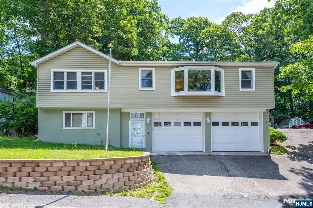 335 Elmira Trail, Hopatcong, NJ 07843 - #1
