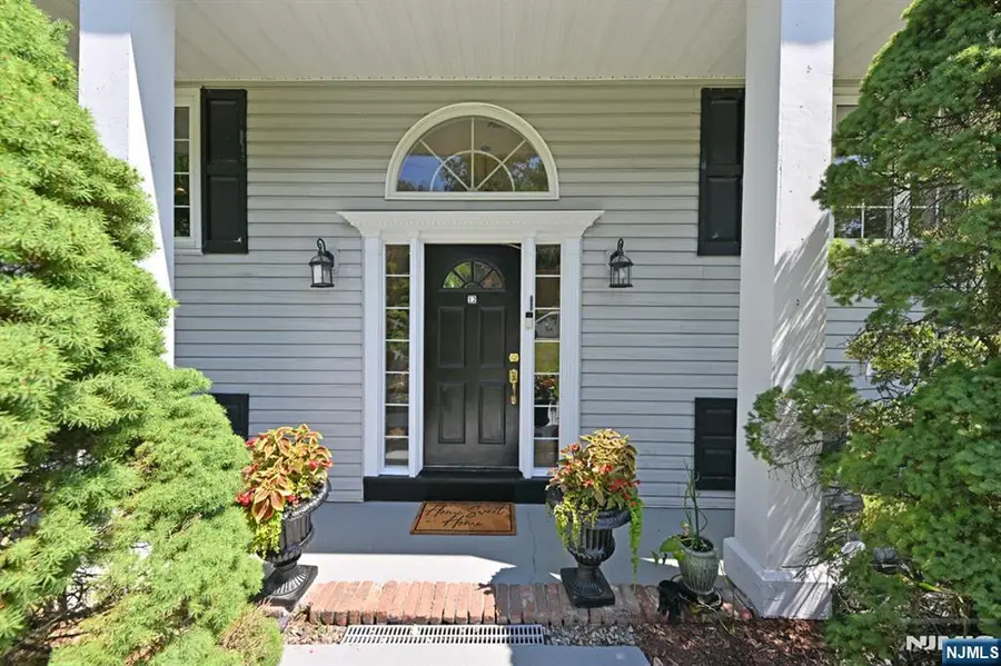 12 Heatherhill Lane, Woodcliff Lake, NJ 07677 - #2