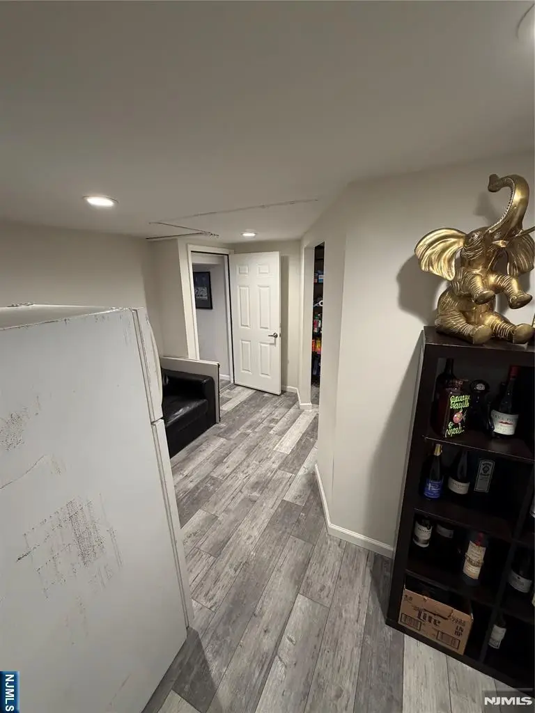 61 Heatherhill Lane, Woodcliff Lake, NJ 07677 - #3