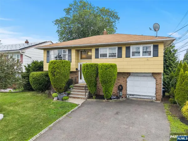 44 Parkway Avenue, Clifton, NJ 07011