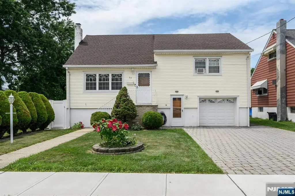 35 Werneking Place, Little Ferry, NJ 07643 - #1