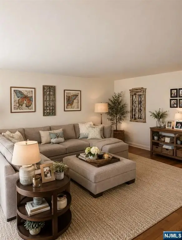565 Grove D-3, Clifton, NJ 07013