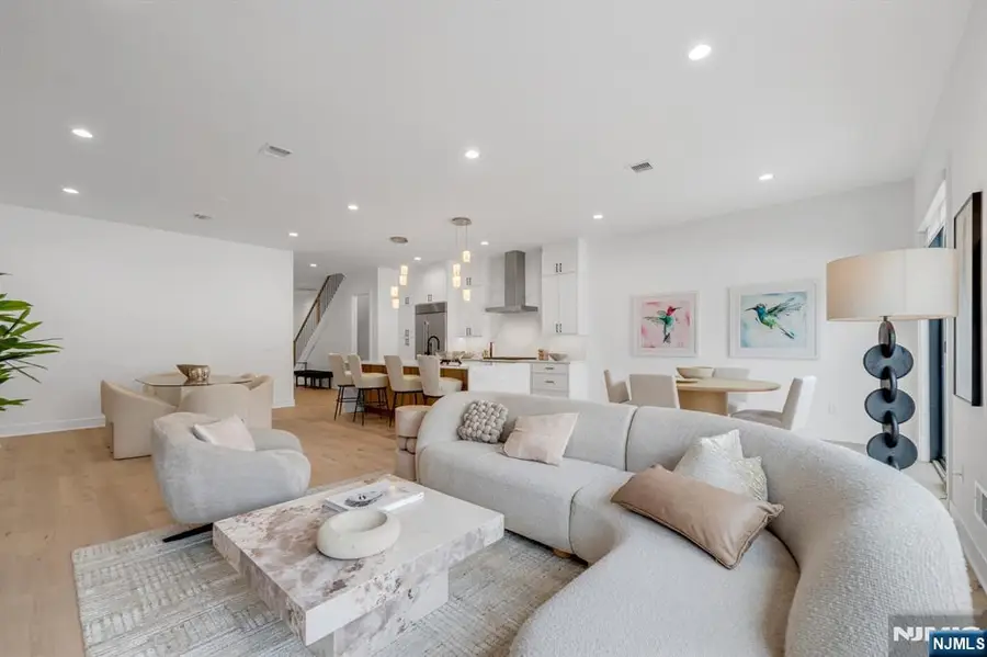 39 Feldman Court, Paramus, NJ 07652 - #2