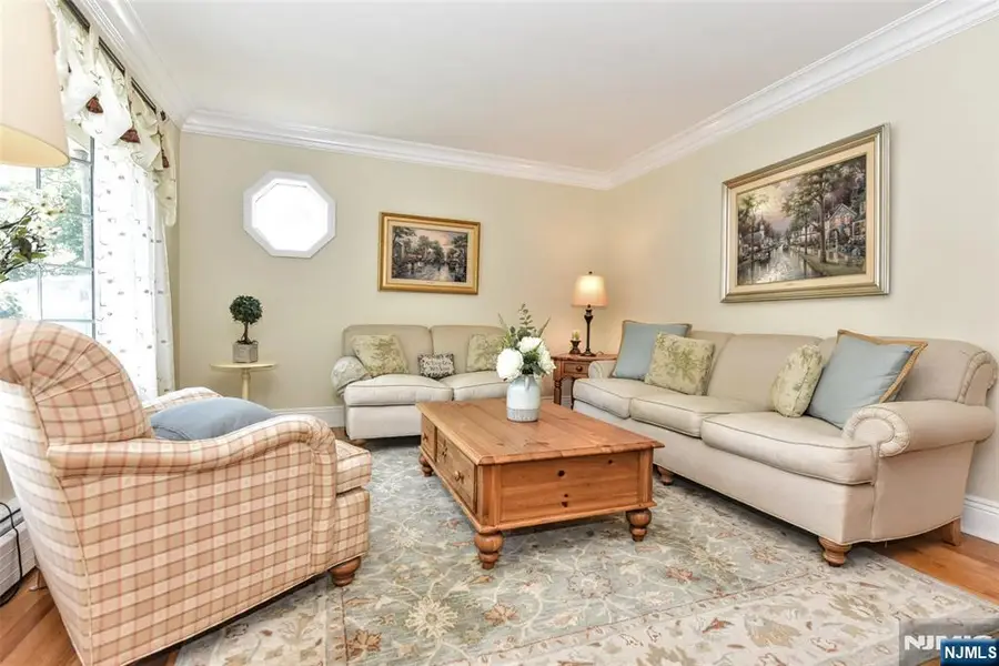 91 Ridgewald Avenue, Waldwick, NJ 07463 - #3