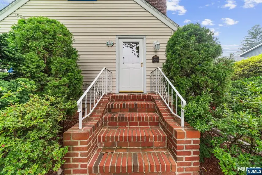 55 Chestnut Street, Hillsdale, NJ 07642 - #2