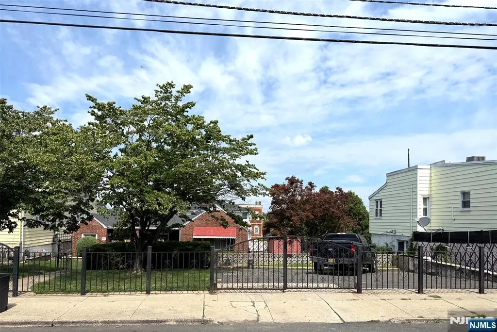193 Macarthur Avenue, Garfield, NJ 07026 - #1