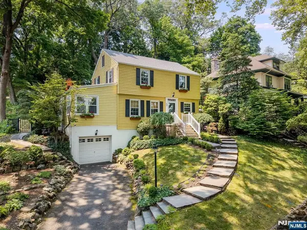 60 Clinton Road, Glen Ridge, NJ 07028