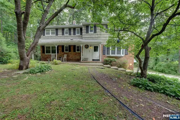 36 Lavina Trail, Jefferson Township, NJ 07438