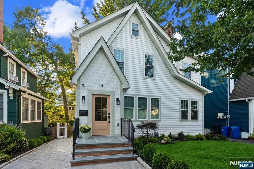 19 Manley Terrace, Maplewood, NJ 07040 - #1
